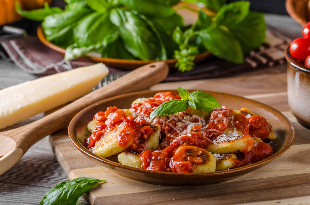 Nhoque de batata doce: molhos e acompanhamentos que combinam com a massa