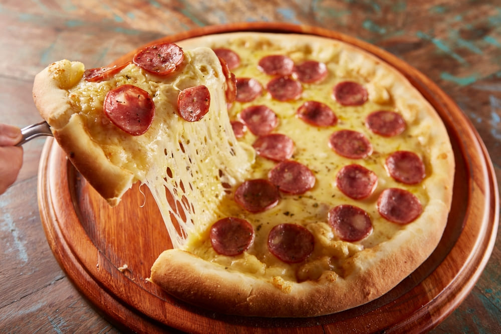 Pizza calabresa: respondemos 5 dúvidas mais comuns sobre a receita