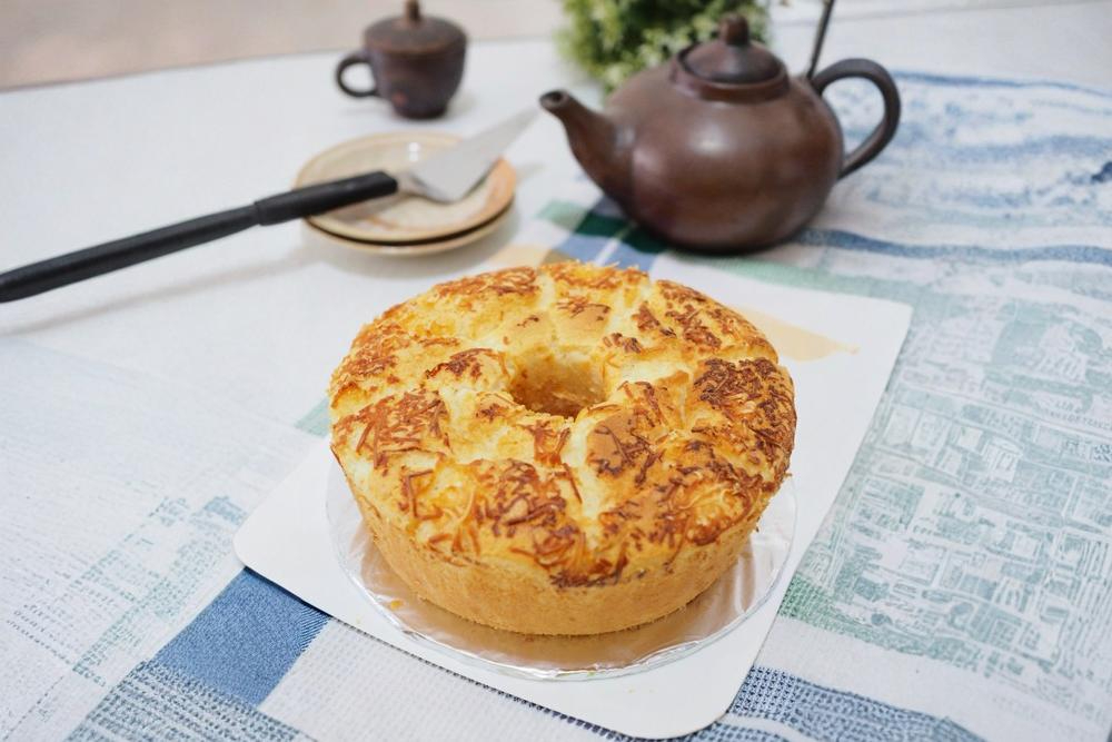 Biscoito de polvilho de forma com parmesão