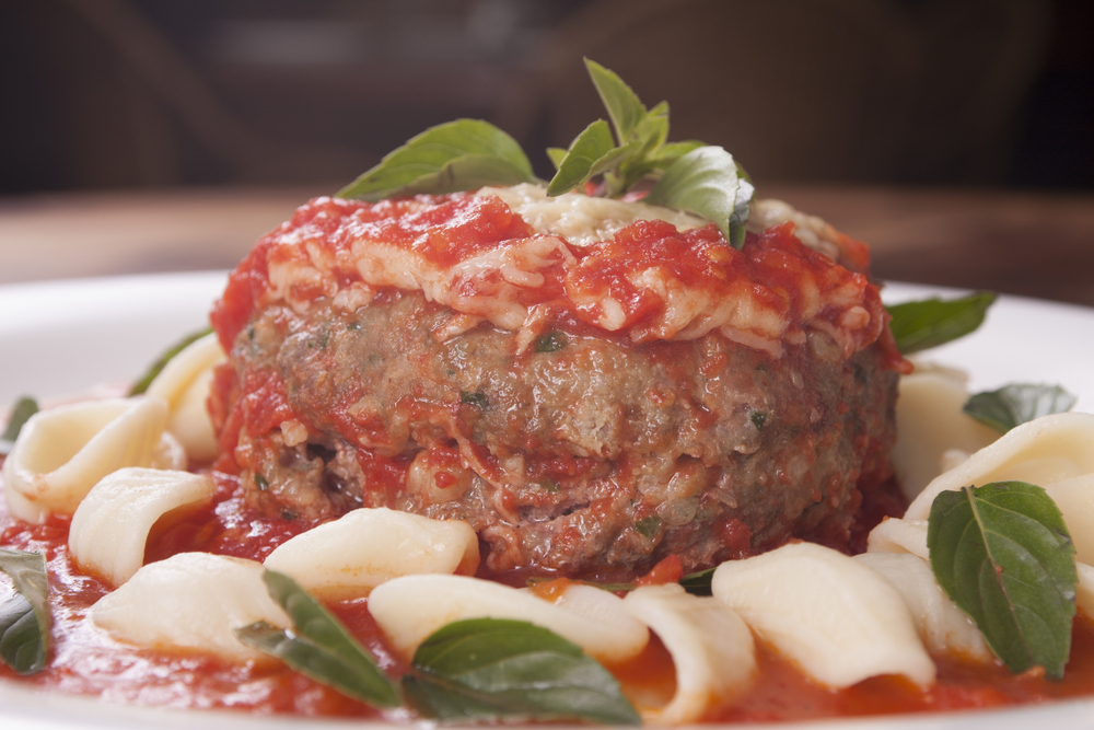 Qual a diferença entre polpetone e almôndega?