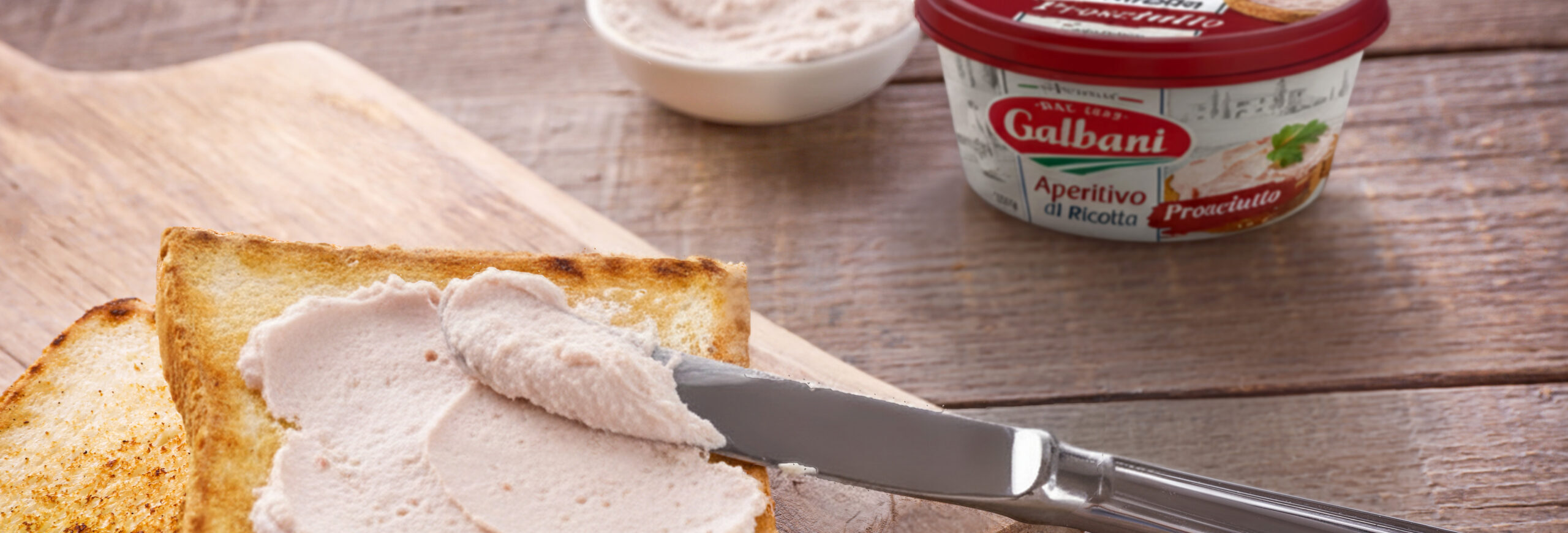 3 ideias de pastinhas para torradas para servir como aperitivo