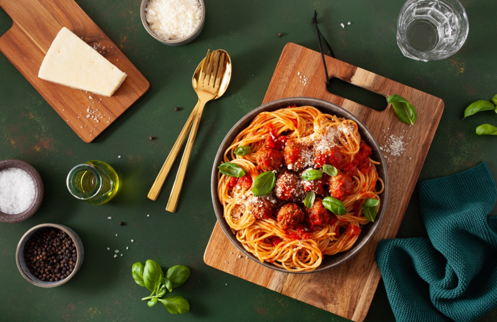 Como fazer macarronada? Aprenda a receita perfeita para o almoço em família