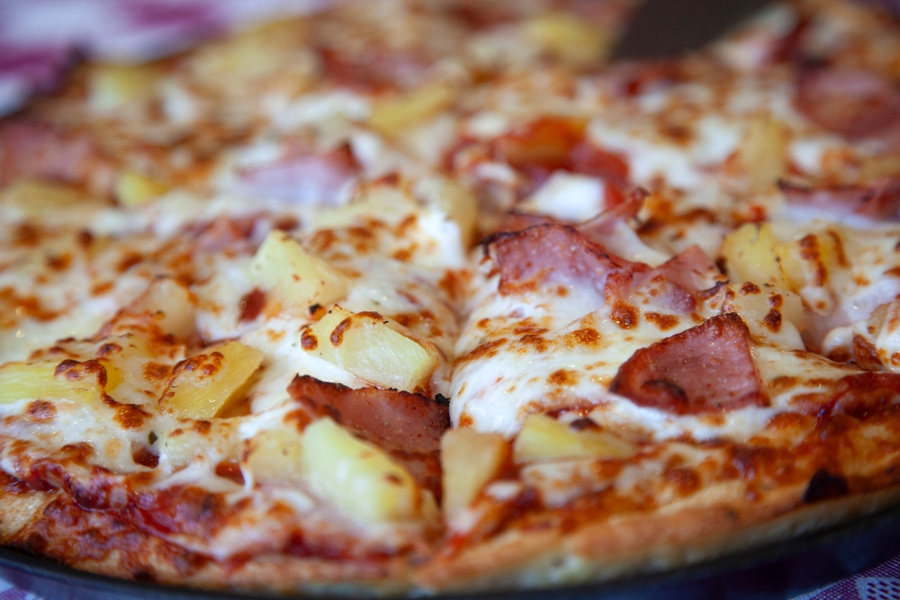 Pizza lombo canadense com creme de ricota: receita prática para fazer em casa